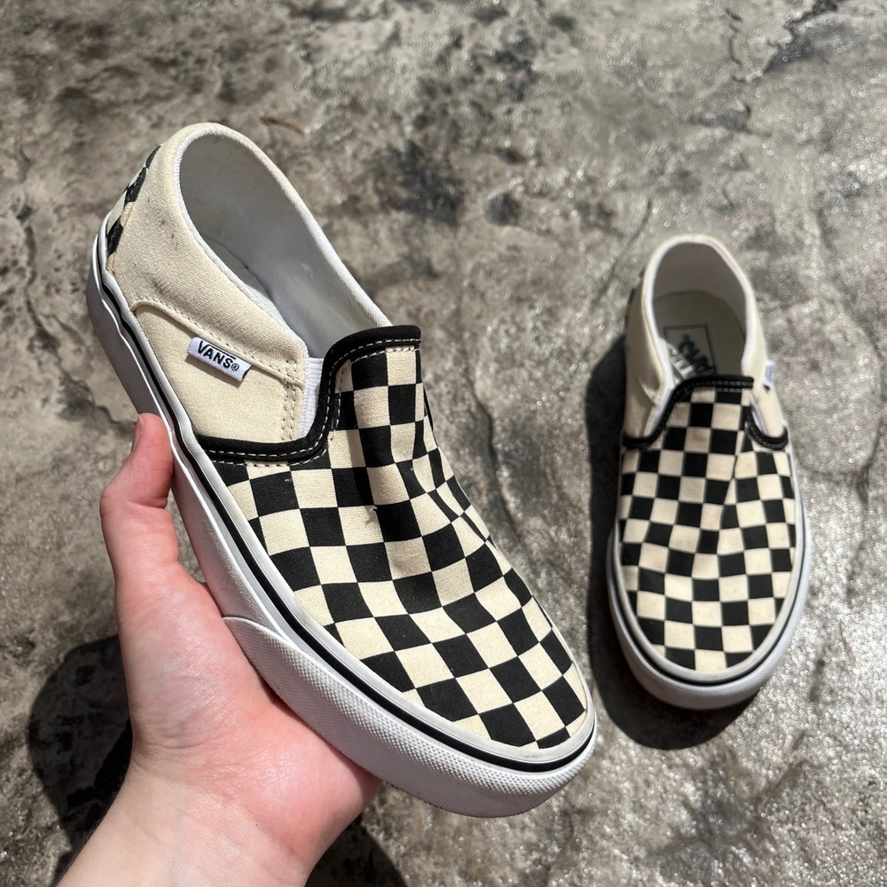 Vans Classic Slip-On Sneakers Womens 7 Checkerboard Black Off White Canvas